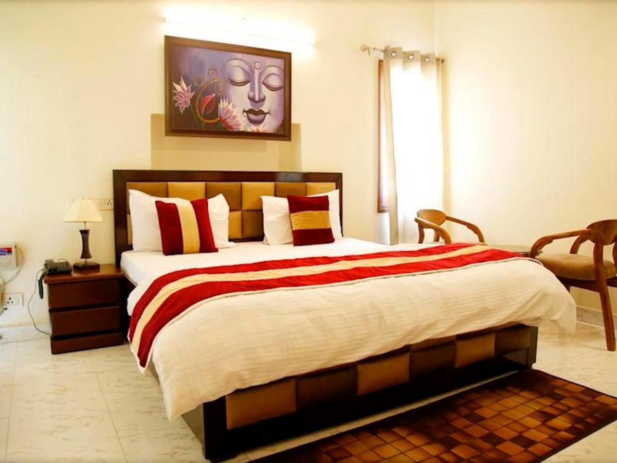 Maplewood Guest House, Neeti Bagh, New Delhiit Is A Boutiqu Guest House - Room 3 Экстерьер фото